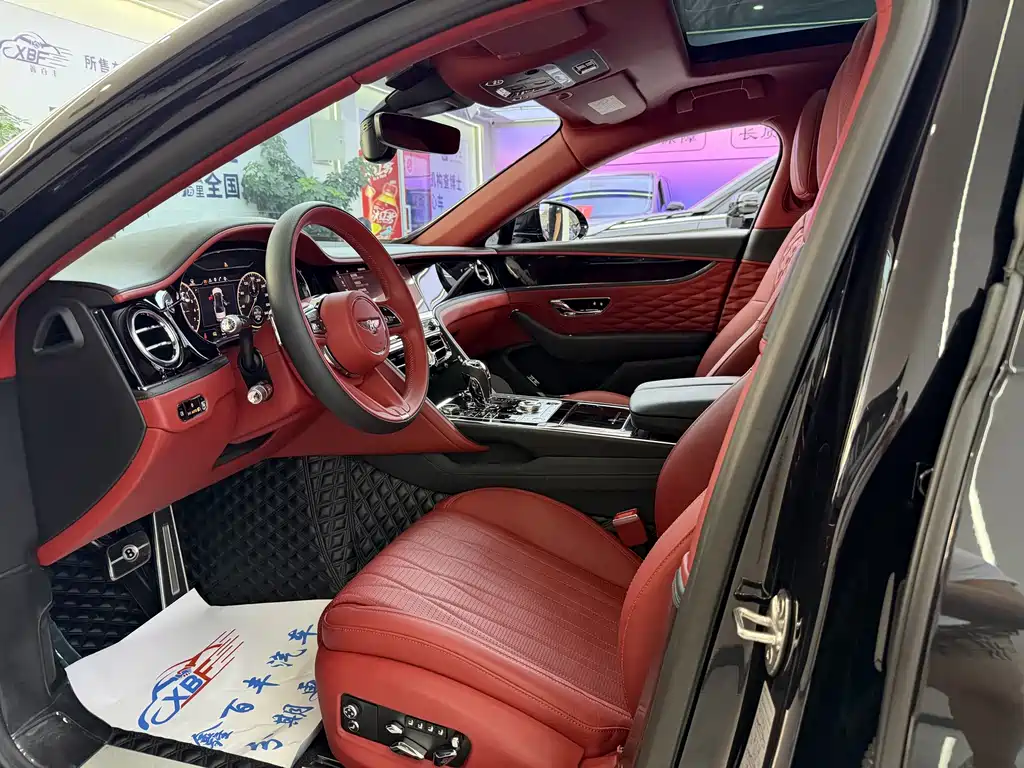 Bentley Flying Spur PHEV — миниатюра 4