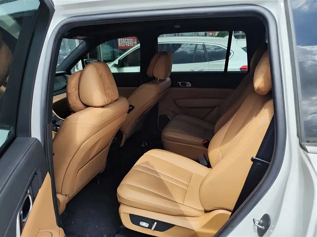 Li Auto ONE 2020 6 мест