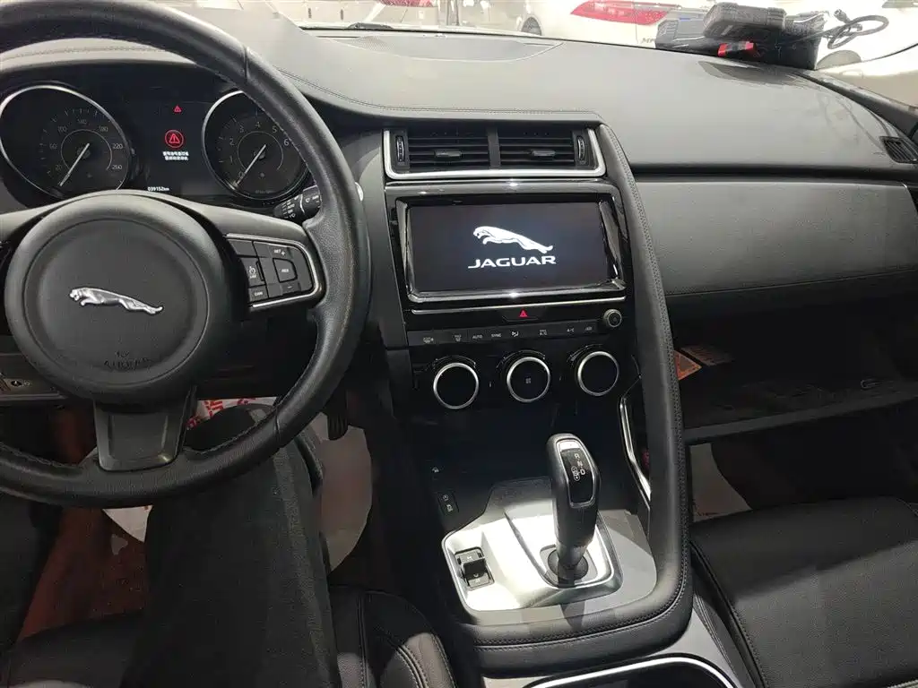 Jaguar E-Pace 2018 P200 S VI