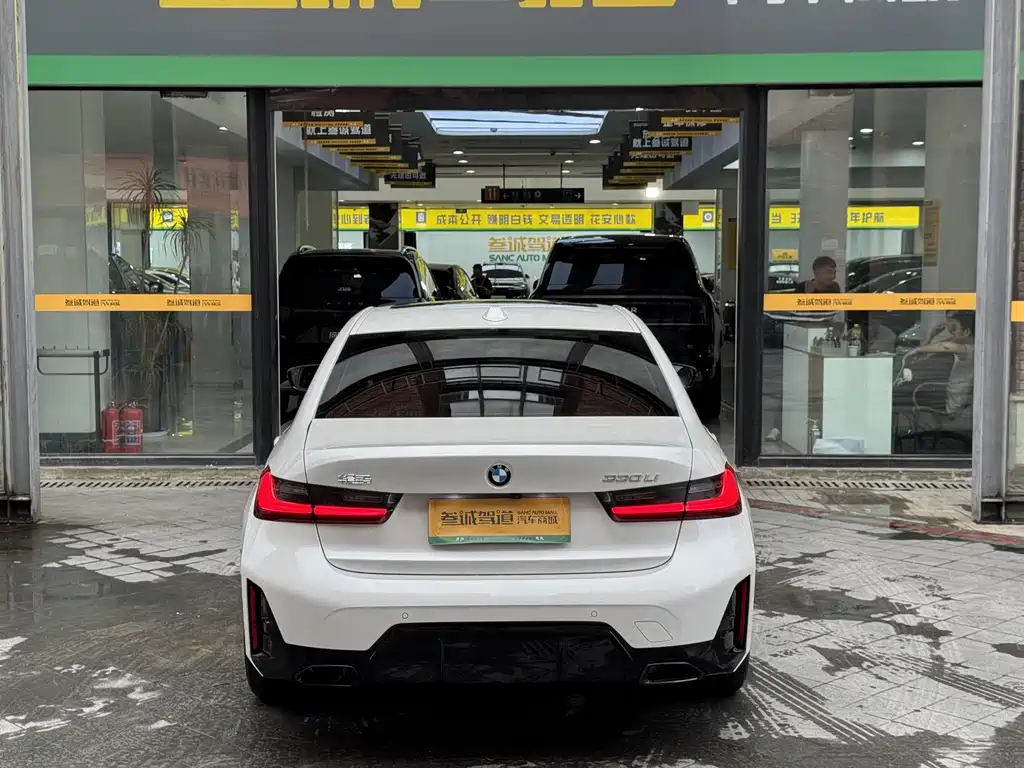 BMW 3 Series 3 2025 330Li M Sport