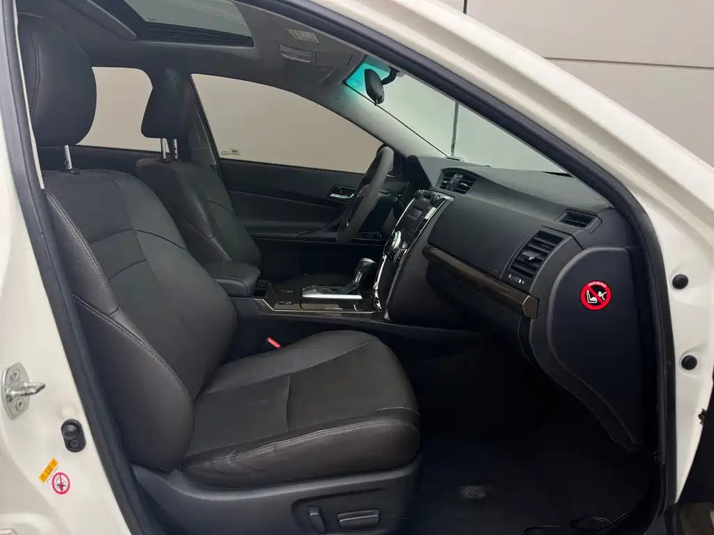 Toyota Reiz 2013 2.5V