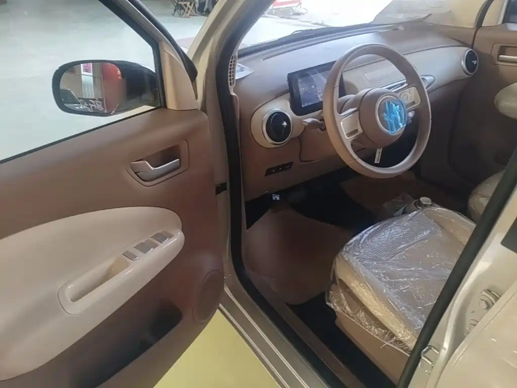 Wuling MINIEV — миниатюра 16