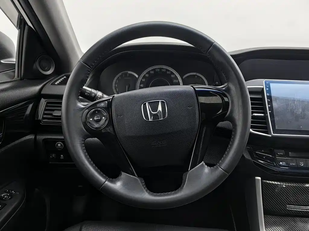 Honda Accord — миниатюра 11