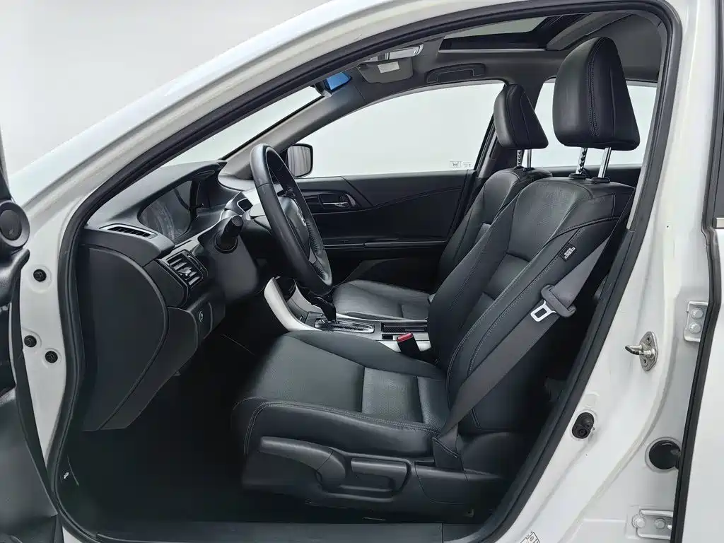 Honda Accord — миниатюра 10