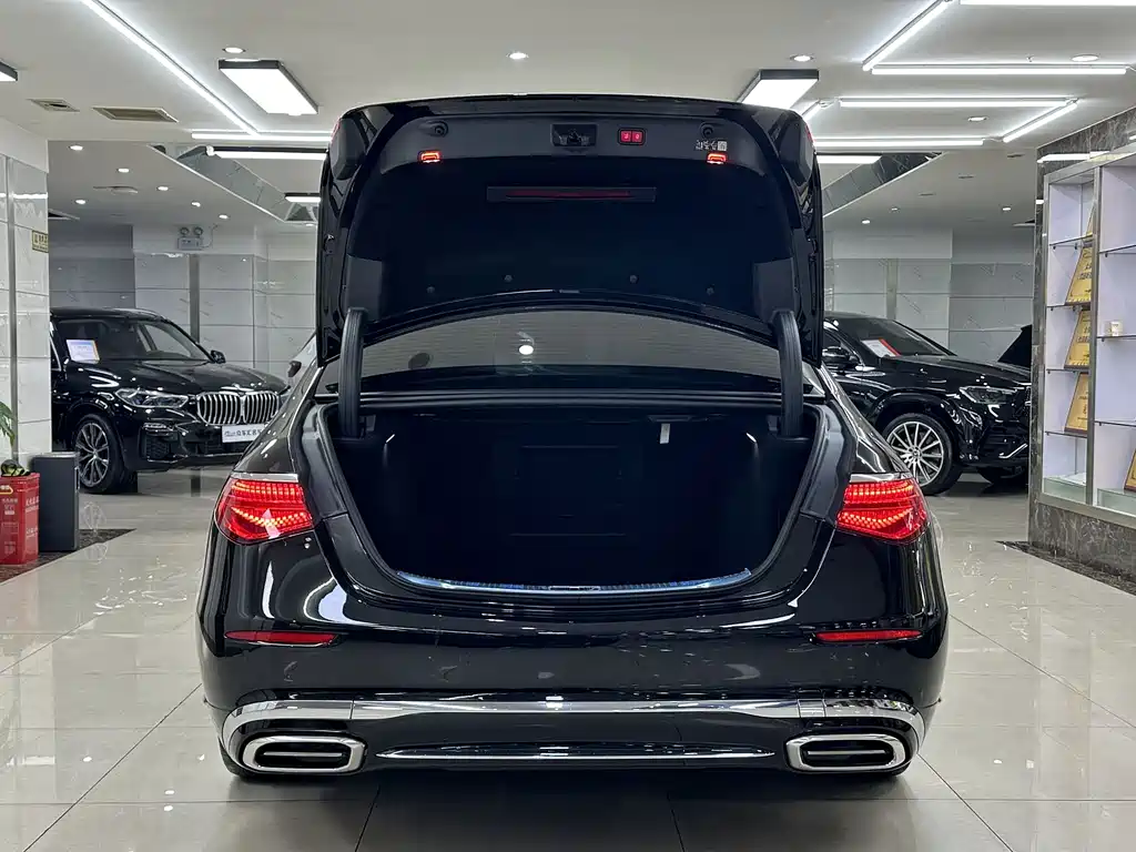 Mercedes-Benz S-Class — миниатюра 7