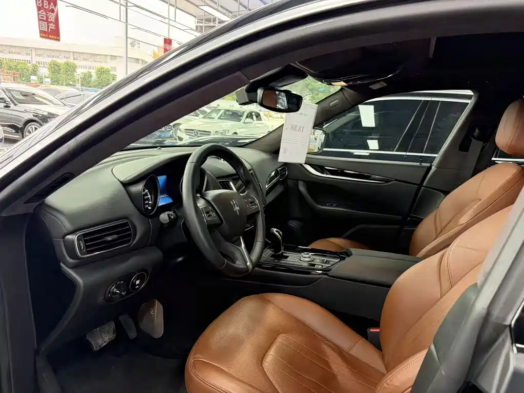 Maserati Levante — миниатюра 5