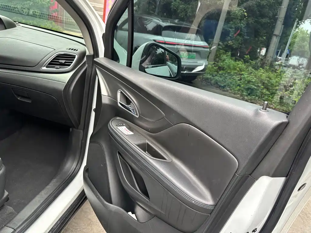 Buick Encore — миниатюра 13
