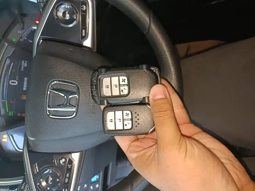 Honda CR-V PHEV — миниатюра 9