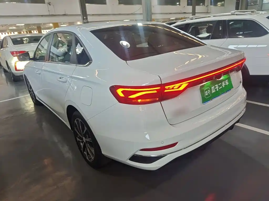 Geely Emgrand — миниатюра 5