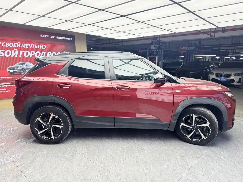 Chevrolet Tracker — миниатюра 4