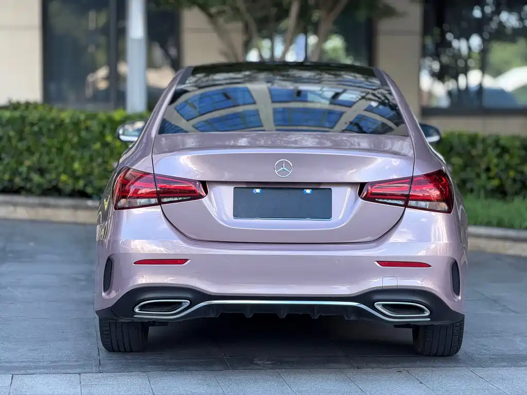 Mercedes-Benz A-Class — миниатюра 8