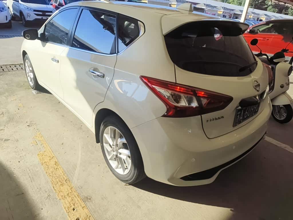 Nissan Tiida 1.6 л 2023 г. Белый, пробег 3700 км