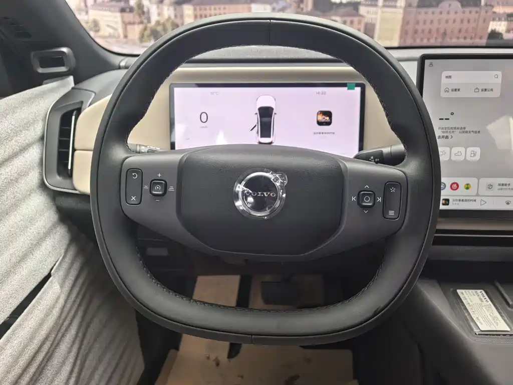 Volvo XC70 2026 Plus