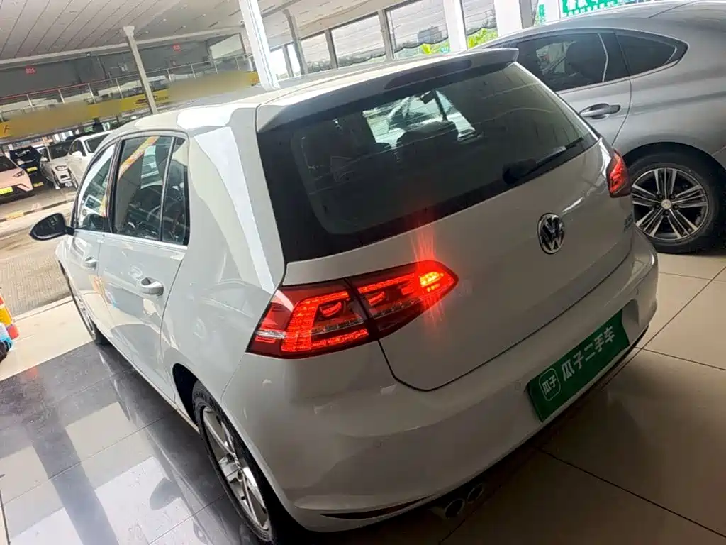 Volkswagen Golf — миниатюра 5