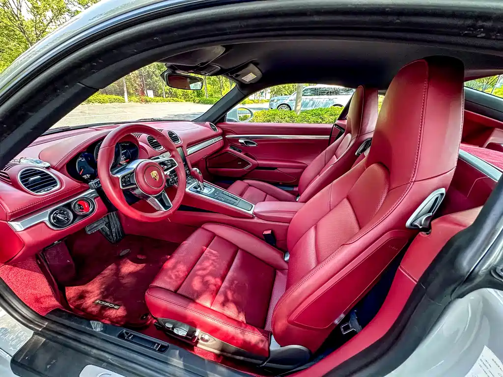 Porsche 718 2020 Cayman 2.0T