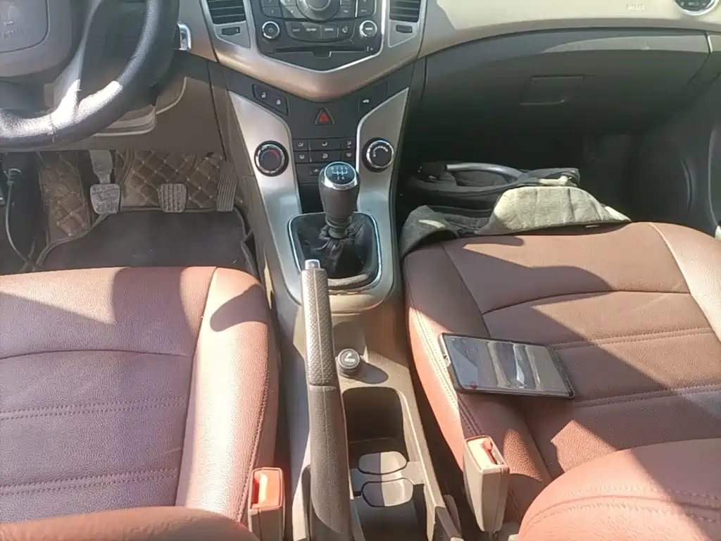 Chevrolet Cruze — миниатюра 14