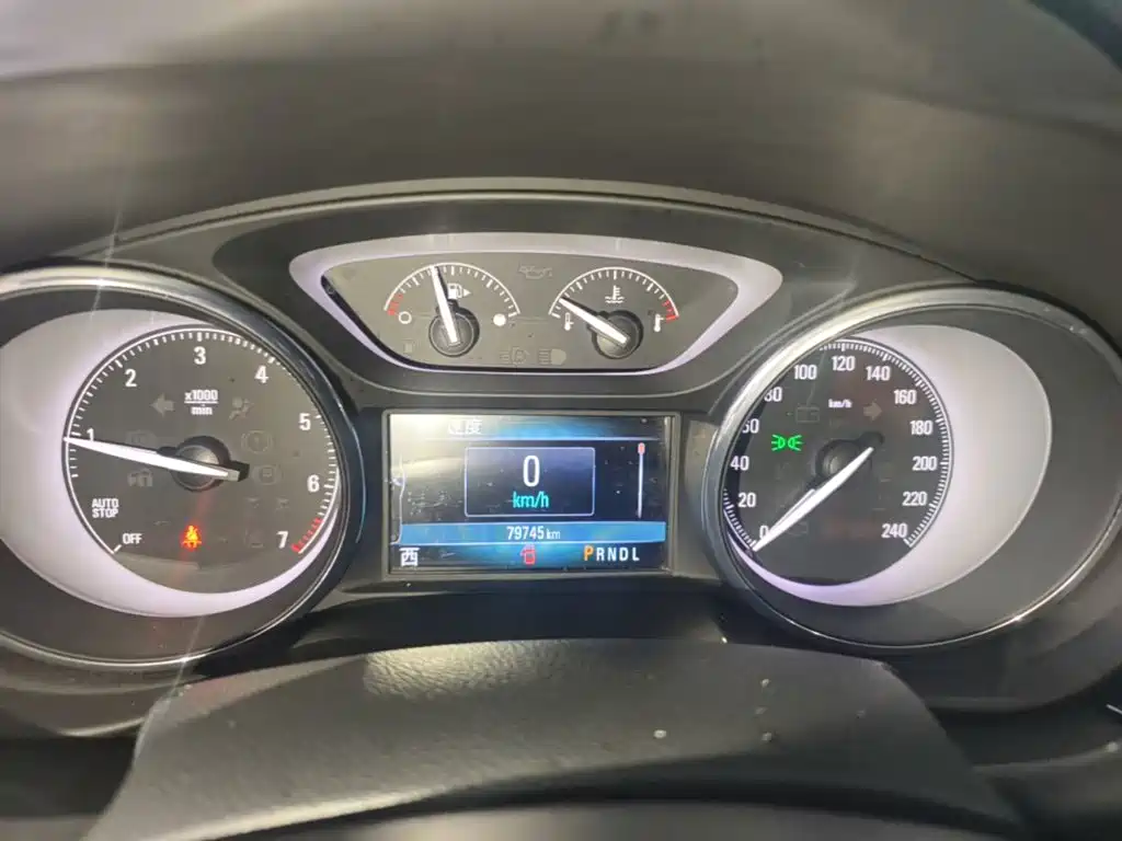 Buick Envision Plus — миниатюра 12