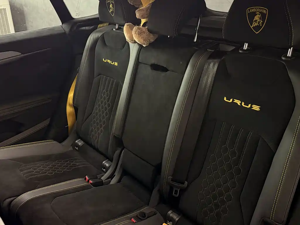 Lamborghini Urus — миниатюра 9