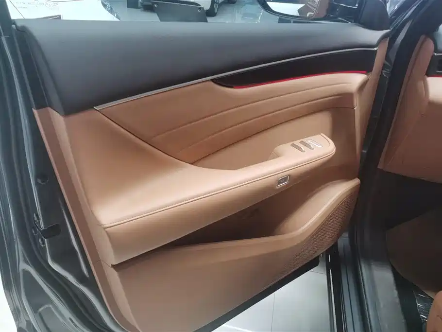 Dongfeng L8 2025 112KM