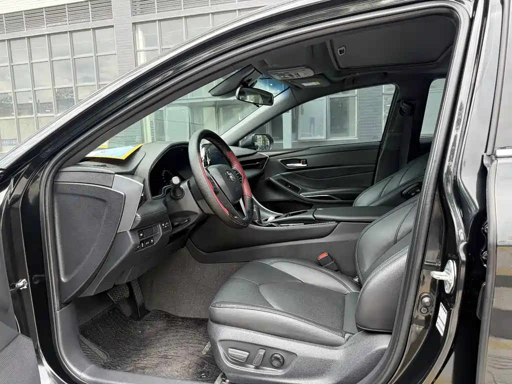 Toyota Avalon 2023 2.0L Luxury