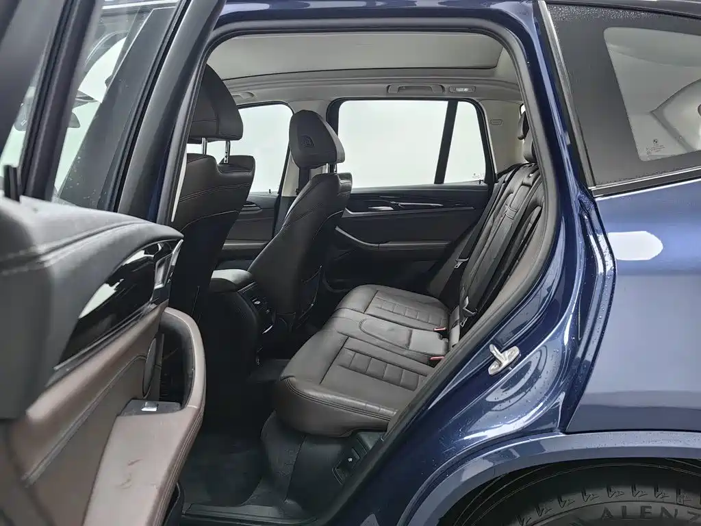 BMW X3 — миниатюра 15