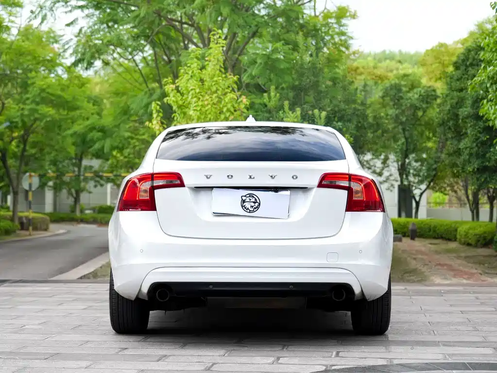 Volvo S60 — миниатюра 11