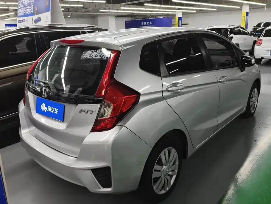 Honda Fit — миниатюра 3