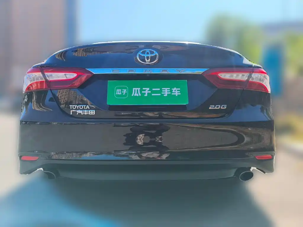Toyota Camry — миниатюра 3