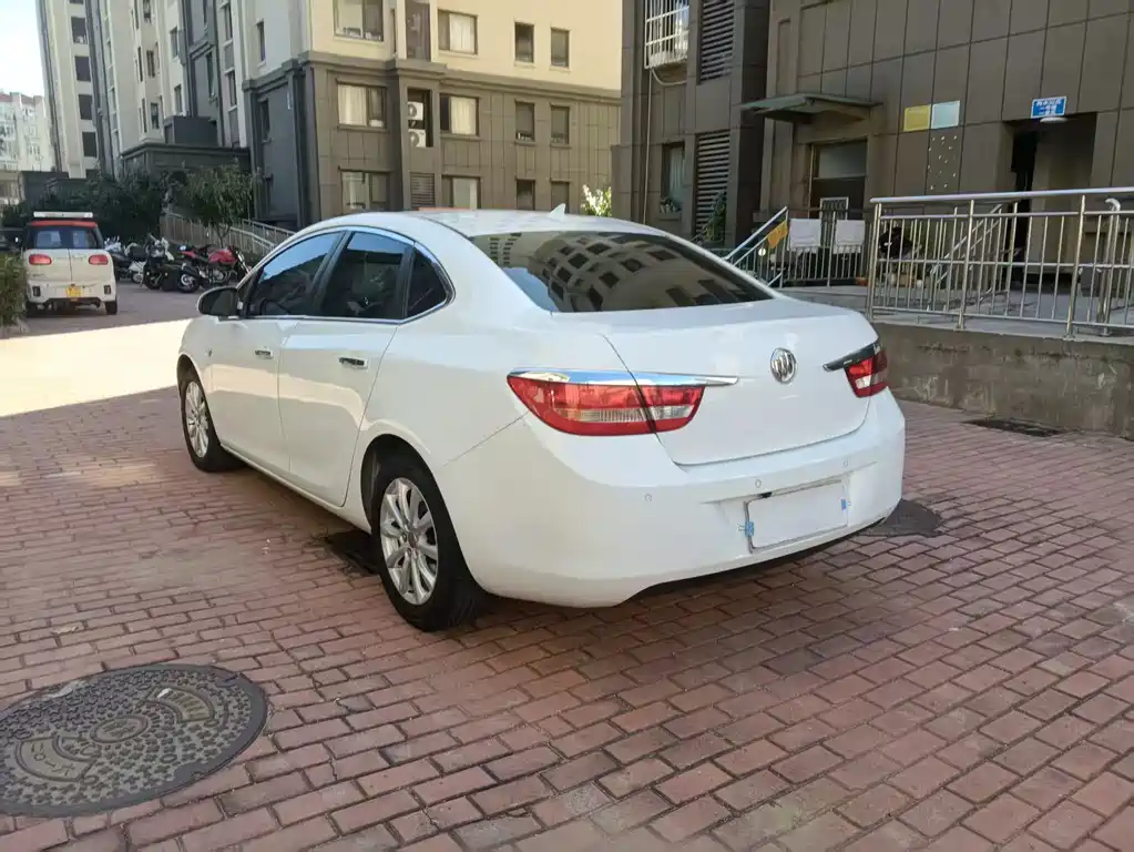Buick Excelle — миниатюра 4
