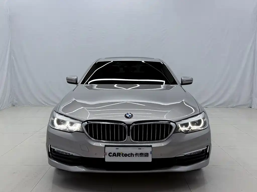 BMW 5 Series — миниатюра 2