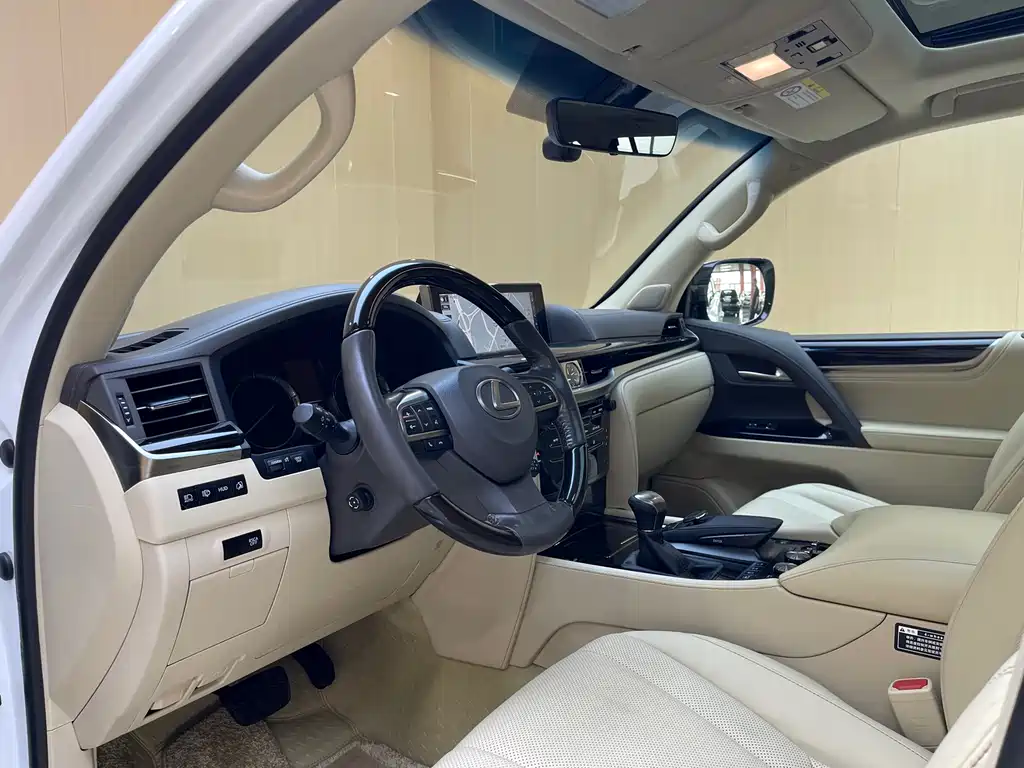 Lexus LX 2016 570 Luxury