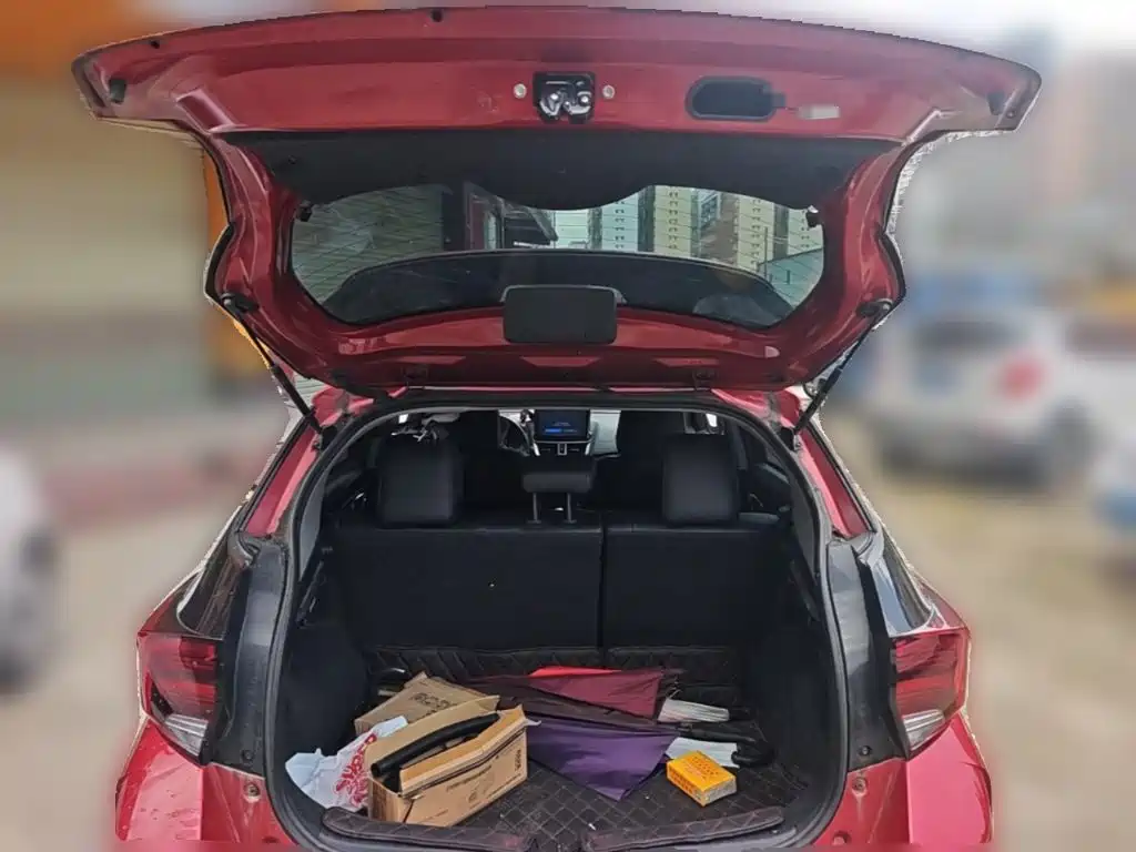 Toyota Yaris L — миниатюра 10