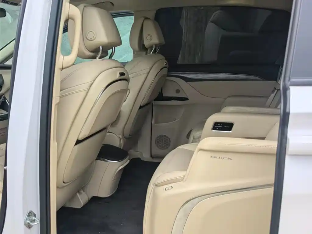 Buick GL8 2025 Premium