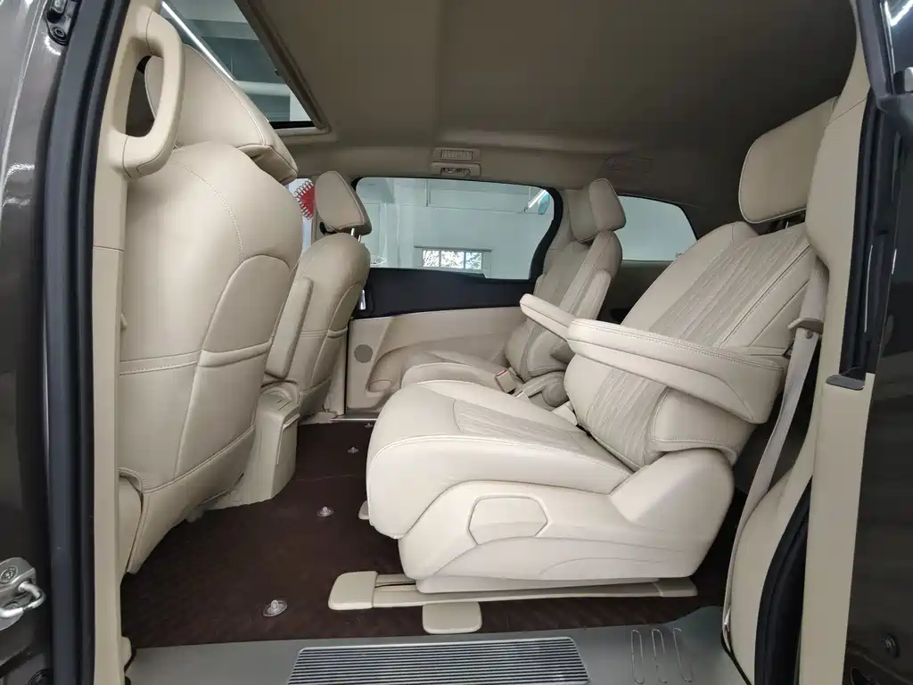 Buick GL8 — миниатюра 11