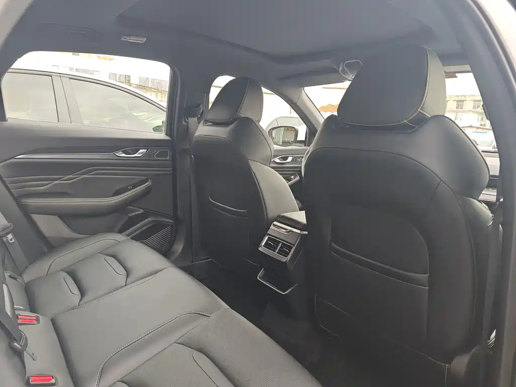 Geely Xingrui — миниатюра 9