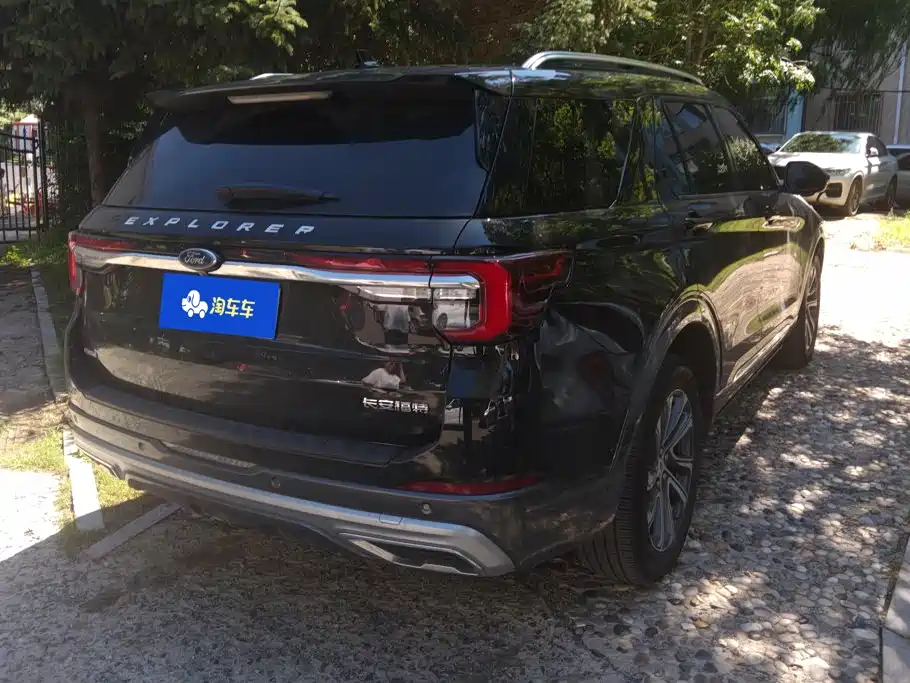 Ford Explorer — миниатюра 3