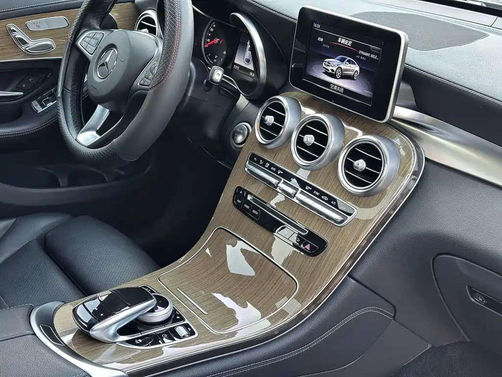 Mercedes-Benz GLC Coupe GLC 260 4MATIC Coupe SUV, фото 15