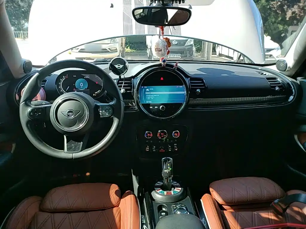 MINI Mini Clubman — миниатюра 10