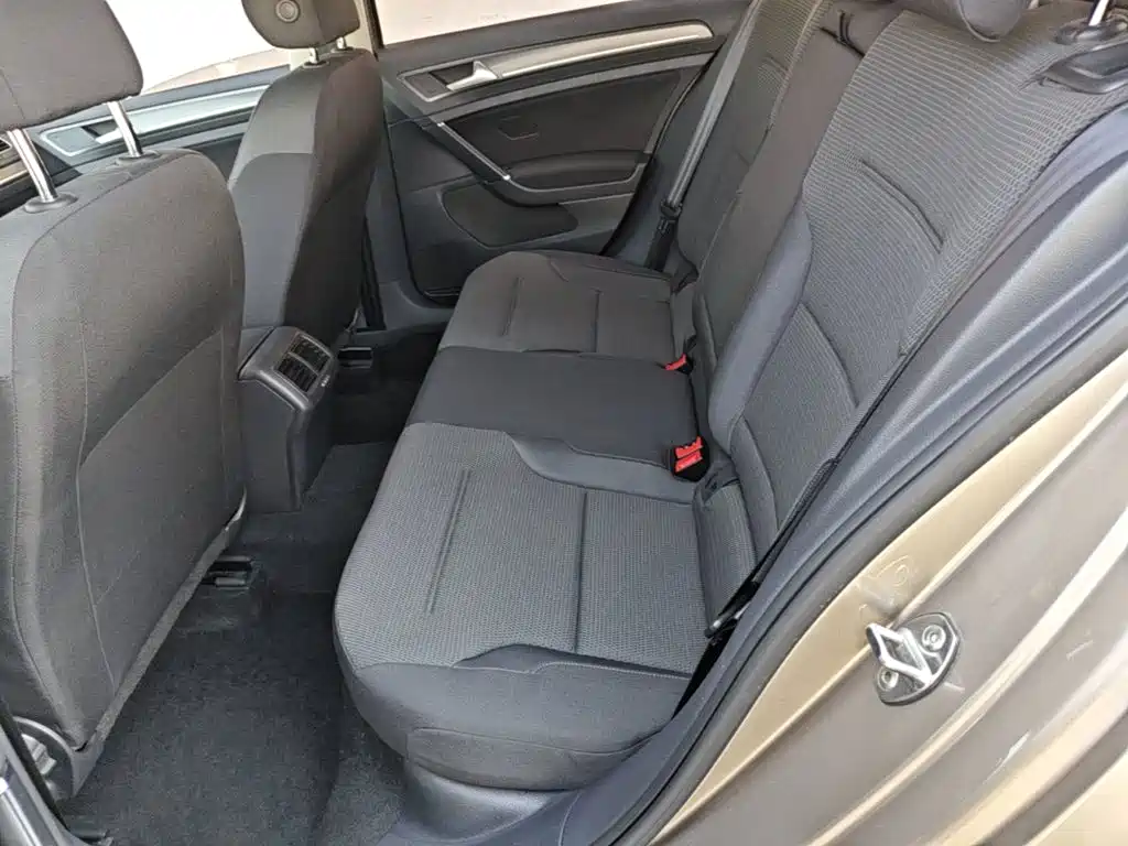 Volkswagen Golf — миниатюра 17
