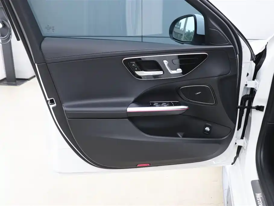Mercedes-Benz C-Class C 2025 C 260 L Sport