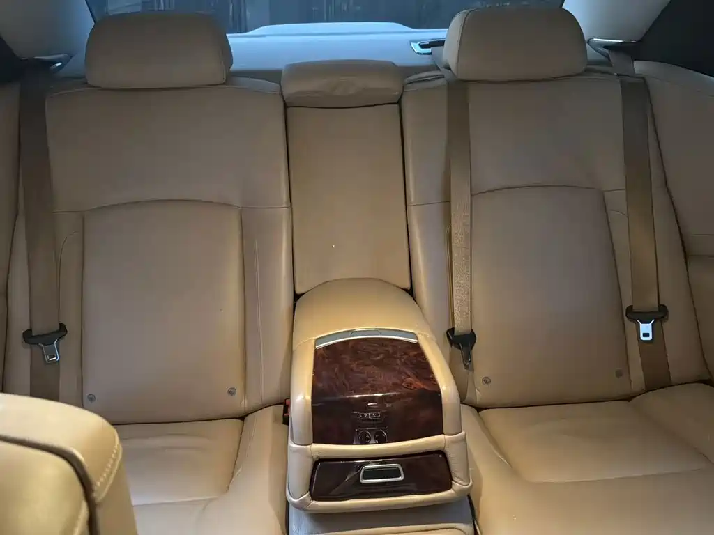 Rolls-Royce Ghost — миниатюра 7