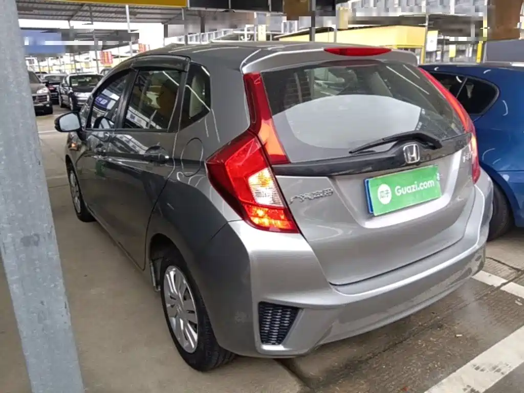 Honda Fit — миниатюра 5