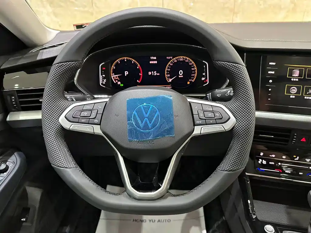 Volkswagen Passat 2026 380TSI