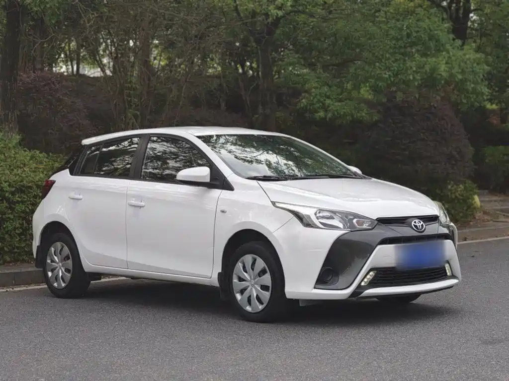 Toyota Yaris L — миниатюра 4