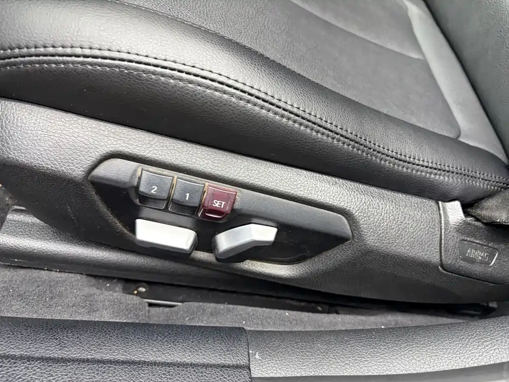 BMW 3 Series — миниатюра 14