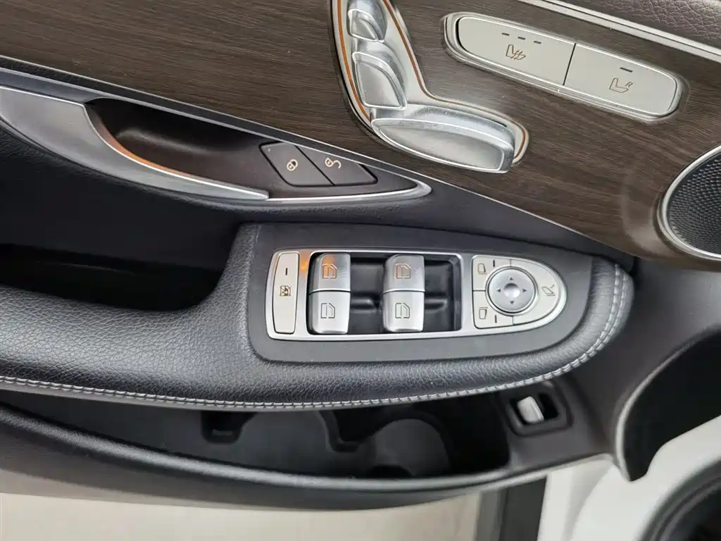 Mercedes-Benz GLC 2021 GLC 260 L 4MATIC