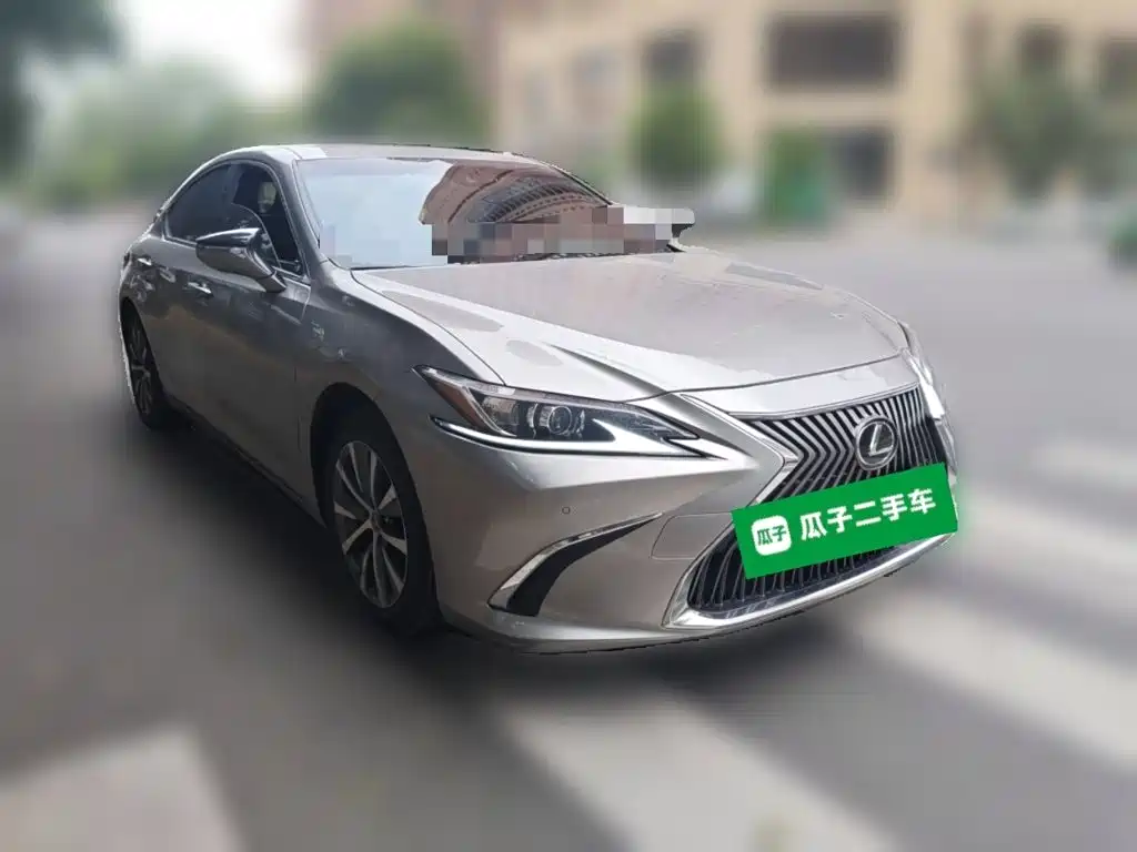 Lexus ES — миниатюра 24