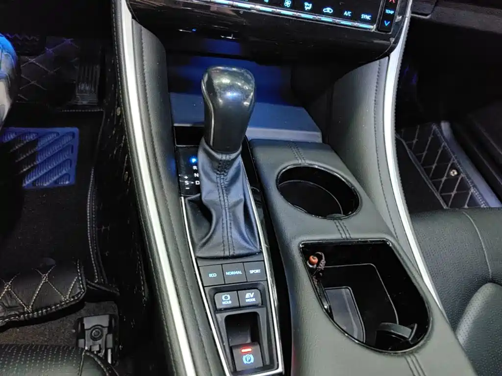 Toyota Avalon — миниатюра 14