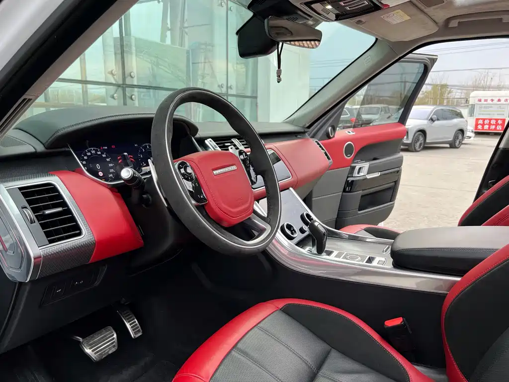 Land Rover Range Rover Sport 2021 3.0 L6 HST