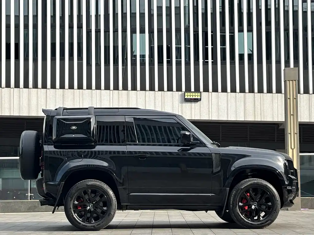 Land Rover Defender — миниатюра 10